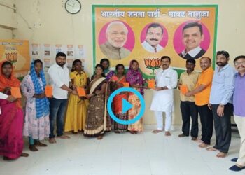 Women-Got-Ration-Cards