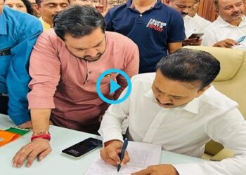 Sunil-Shelke-Girish-Mahajan