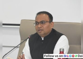 Collector-Rajesh-Deshmukh