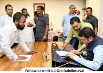 general-motors-workers