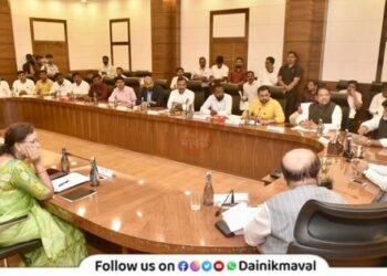 General-Motors-workers