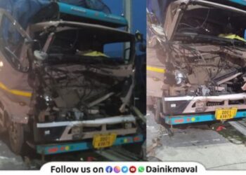 Tempo accident on Mumbai Pune Expressway