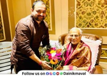 MLA Sunil Shelke Met to former MLA Krishnarao Bhegde