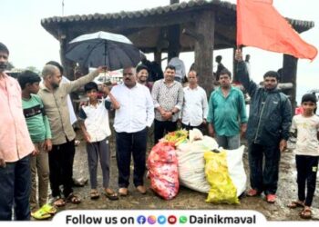 Cleanliness drive with tree plantation in Lonavala