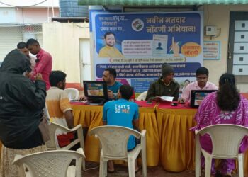 आमदार सुनिल शेळके यांच्या पुढाकाराने तळेगाव दाभाडे शहरात नवीन मतदार नोंदणी अभियान