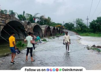 bridge over Indrayani river