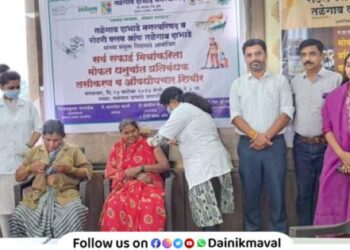 sanitation workers of Talegaon Dabhade Municipal Council