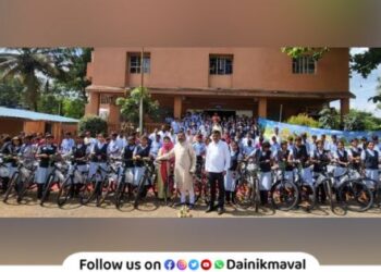 Free bicycles distributed to students on occasion of MLA Sunil Shelke birthday at Shirgaon