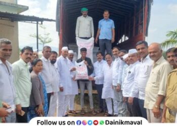 Distribution of sugar at low price to member farmers of Sant Tukaram Sugar Factory