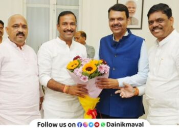 Maharashtra Vidhan Sabha Result 2024 Former minister Bala Bhegde met Devendra Fadnavis
