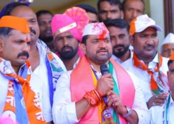 मायबाप जनतेने मतदानरुपी आशीर्वाद द्यावेत ; प्रचाराची सांगता करताना आमदार शेळकेंचे भावनिक आवाहन