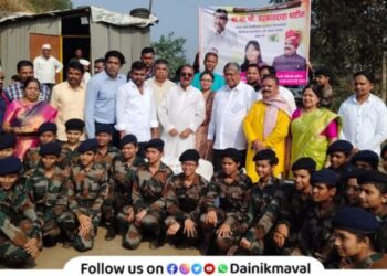 MLA Chandrakant Patil gifted daily essentials to Students of Baalgram organization Malwali