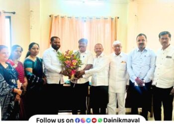 Balasaheb Dabhade as Chairman of Umabai Dabhade Civil Co-operative Credit Institution Talegaon