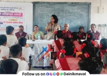 Guidance for study and exam preparation for class 10th students at Takwe Budruk