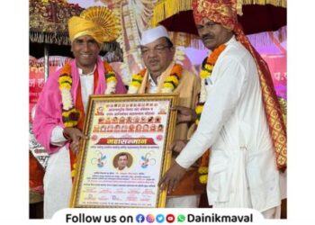Vishwa Jeevan Gaurav Award to Nand Kumar Valanj from Ambwane Lonavala News