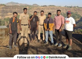 Rescue of a youth trapped in a 200 meter deep gorge in Khandala near Lonavala