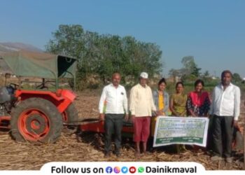 Maval Farmers should not burn sugarcane bagasse crush bagasse and prepare fertilizer