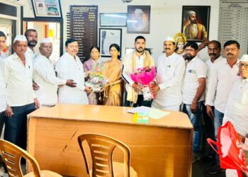 धामणे सोसायटीच्या चेअरमन पदी अनिकेत गराडे, व्हाईस चेअरमन पदी छाया गराडे । Maval News