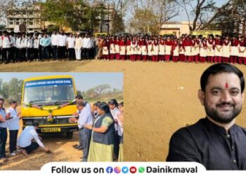 Free travel facility for 2500 students of 12th in 46 villages through MLA Sunil Shelke