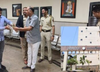 लोणावळ्यात माजी नगरसेवकाचा आत्मदहनाचा प्रयत्न, पोलिसांनी वेळीच रोखल्याने अनर्थ टळला । Lonavala News