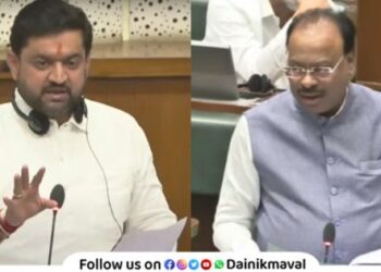 MLA Sunil Shelke Minister Chandrashekhar Bawankule