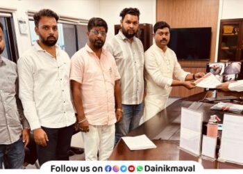 Maval MNS Demand to take action against illegal advertisement boards along Mumbai Pune highway