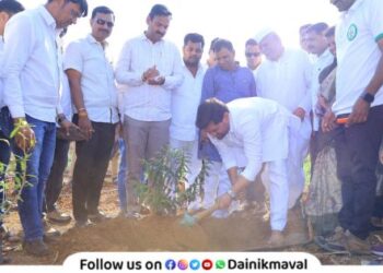 MLA Sunil Shelke resolution to plant 1 lakh 10 thousand trees equal to votes leads he received
