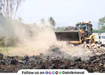 Anti-encroachment action against illegal construction in the Pavana River area