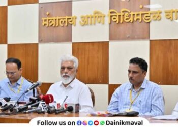 Hindi will remain optional from first to third language not mandatory Minister Dadaji Bhuse