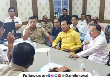 Planning meeting held to resolve traffic congestion at Talegaon weekly market