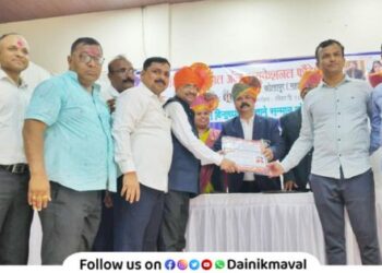 Rajkumar Varghade from Pavananagar awarded state-level Maharashtra Teacher Ratna Award