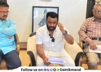 Vadgaon Maval city Sayali Mhalskar MNS leader Rupesh Mhalskar press conference