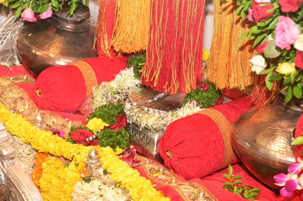 Sant Tukaram Maharaj Palkhi departs from Dehu towards Pandharpur