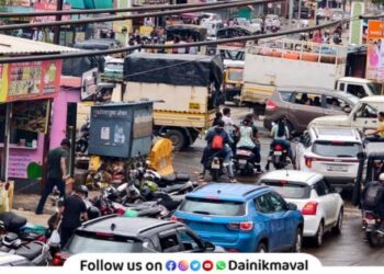 Huge rush of tourists in Karla Lonavala area on weekend Maval Taluka