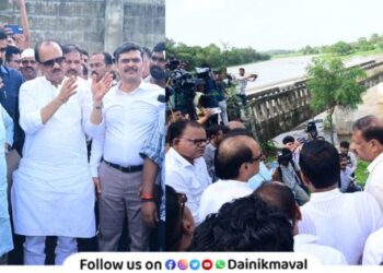 DCM Ajit Pawar visits Kundamala accident site meets injured at Maval Hospital and inquires