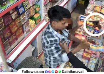 Lonavala Chikki vendor robbed at gunpoint shocking incident in Lonavala captured on CCTV