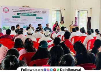 organization of agricultural fair seminar by at Bebadohal Farmers received guidance from experts Maval
