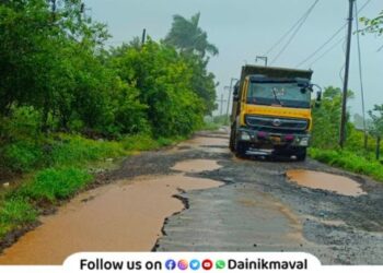 Maval Rajpuri Takve BK road in very bad condition due to uncontrolled heavy traffic Citizens are suffering