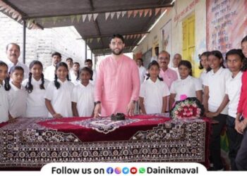 chinchwad Vishwajit Barne birthday celebrated with social activities