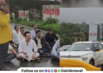 Road blockade against inspection and action taken by Highway Police on tourist vehicles at Khandala Exit on Expressway