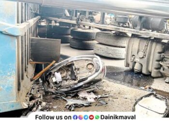 young man riding bike who was injured in dumper accident in Lonavala died during treatment