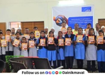 Free school supplies distributed to 450 students of Zilla Parishad school in Navlakha Umbre Maval