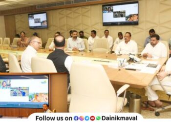 Glass Sky Walk project gains momentum project presentation in presence of Ajit Pawar important decisions taken