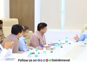 Proposals should be submitted immediately to remove silt from dam