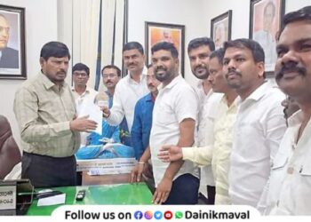 farmers Demand to cancel proposed Talegaon Dabhade to Urali Kanchan railway line