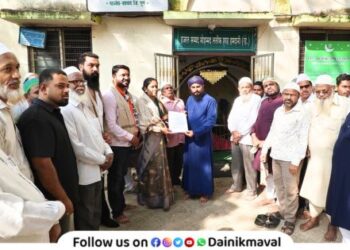 Vadgaon Nagar Panchayat Election Muslim brothers of Vadgaon wish Aboli Dhore a grand victory