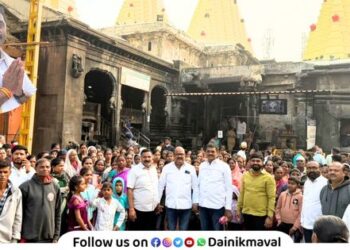 NCP Sunil Nana Bhongade made 270 brothers sisters of Thakar community have darshan of Kolhapur