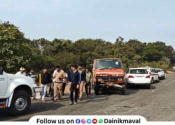 Speeding car hits tempo at Lions Point near Lonavala Two young tourists from Goa die