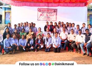Winter special camp under NSS of Savitribai Phule Mahila Mahavidyalaya in Aadhe village