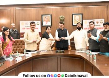 CM and both Deputy Chief Ministers distributed eighth installment of Shetkari Mahasamman Nidhi Yojana